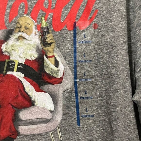 Coca-Cola Santa t shirt  - Picture 4 of 5